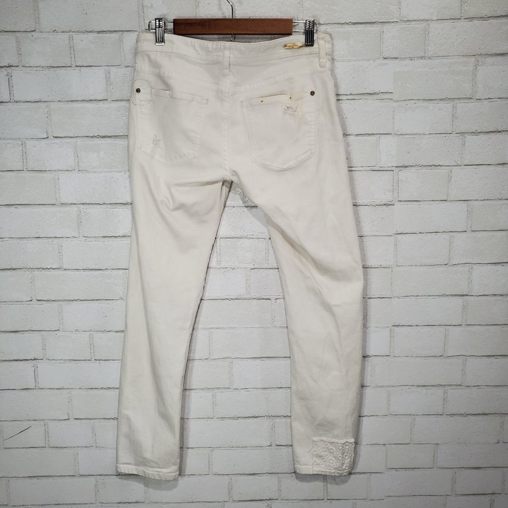 Women's Distressed White Patch Jeans - Picture 7 of 16